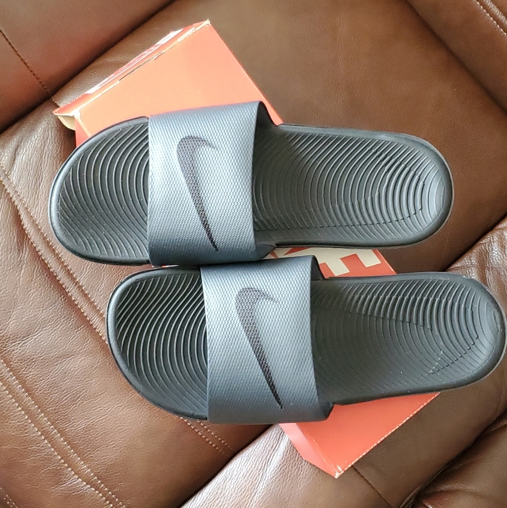 Nike Kawa Slides